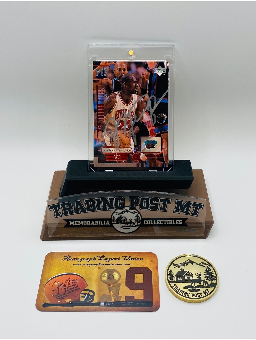Michael Jordan Signed Card With COA (121179) (Bulls)
